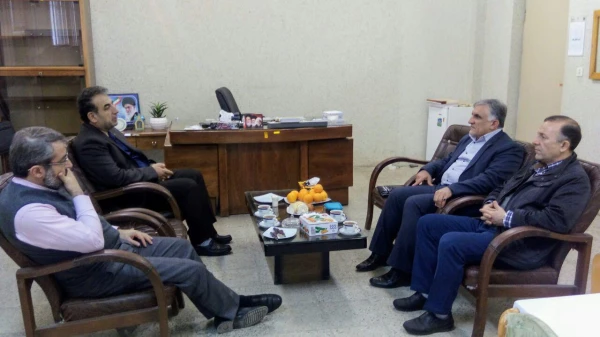 دیدار با مسئولین