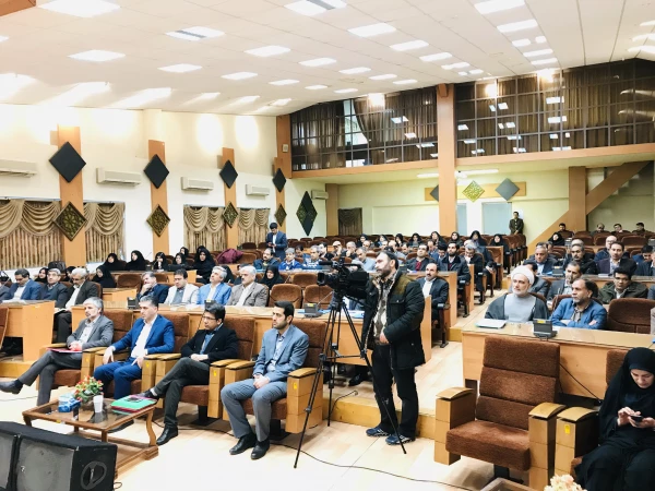 آغازبکار نشست مدیران گروه ها ، کارشناسان و معاونان آموزشی