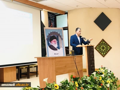 دکتر نامداری، مدیر کل دفتر برنامه ریزی درسی و آموزشی:
آشنایی مدیران گروه با قوانین و مقررات آموزشی در کارگاه های پنج گانه